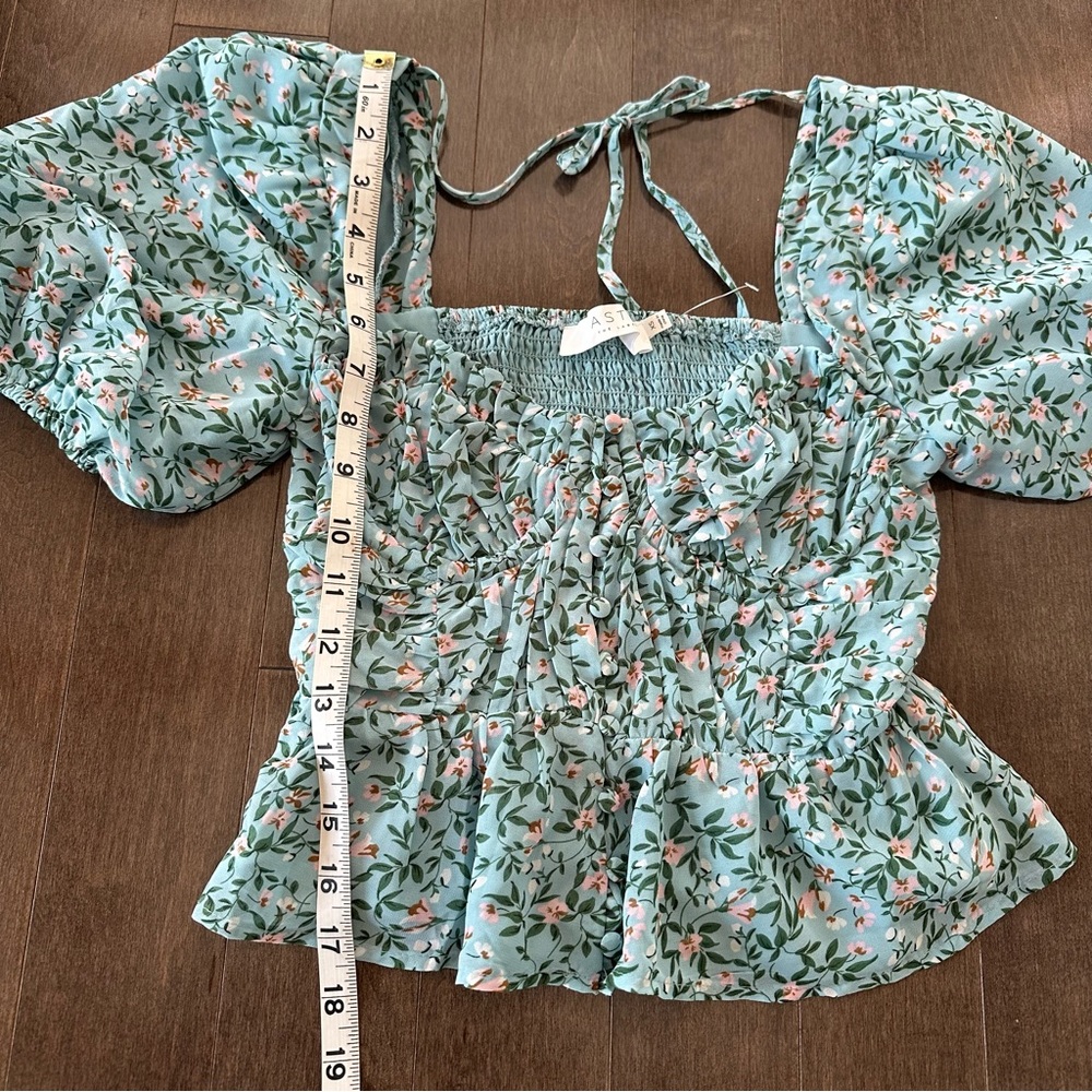NWOT Astr The Label Clairemont Floral Milkmaid Peasant Boho Top Puff Sleeve XS - Picture 5 of 9